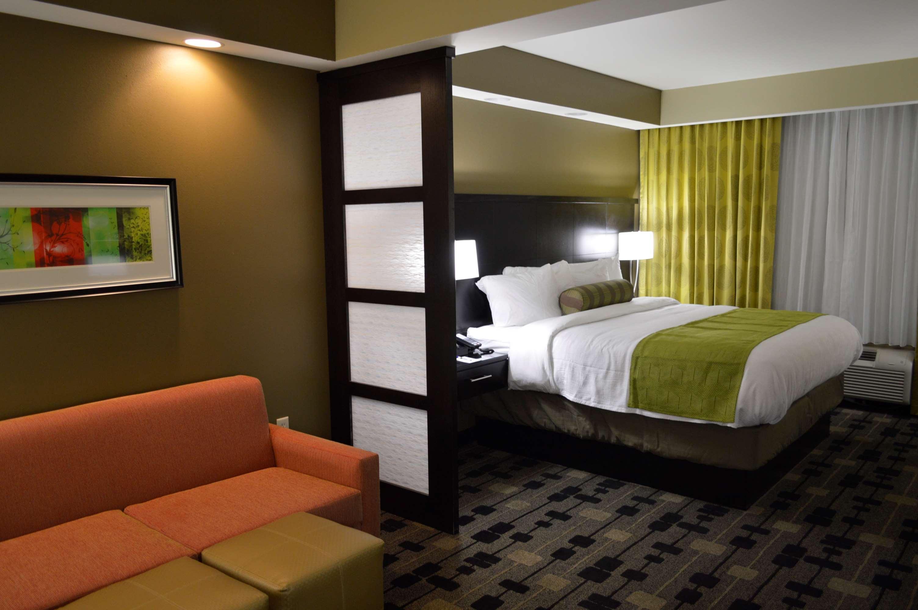 Best Western Plus University Inn Hattiesburg Buitenkant foto